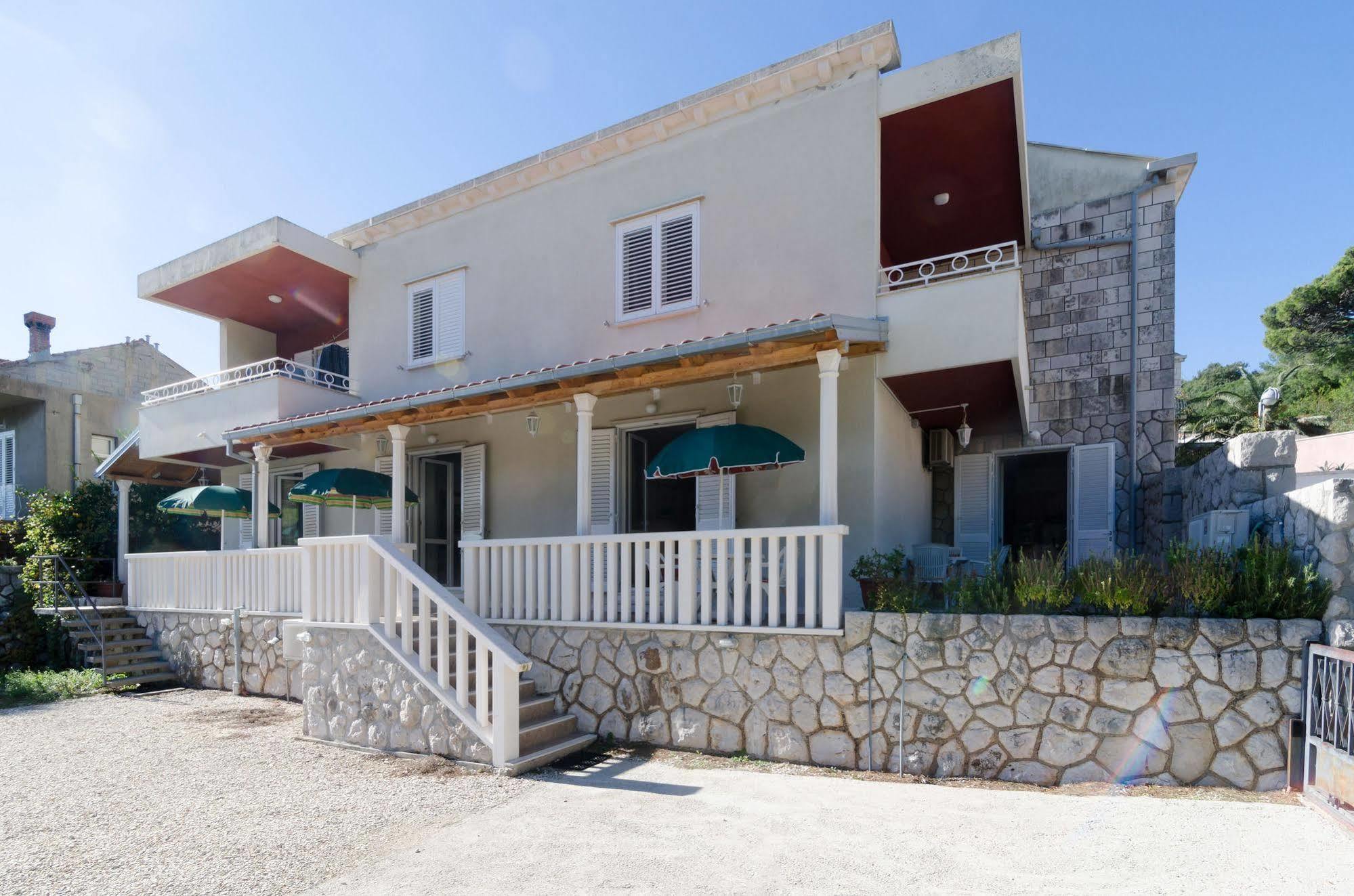דוברובניק Apartments Kusalo מראה חיצוני תמונה